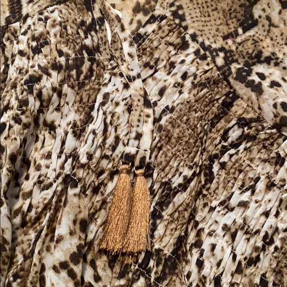Wild Snake Python Blouse - Picture 8 of 9